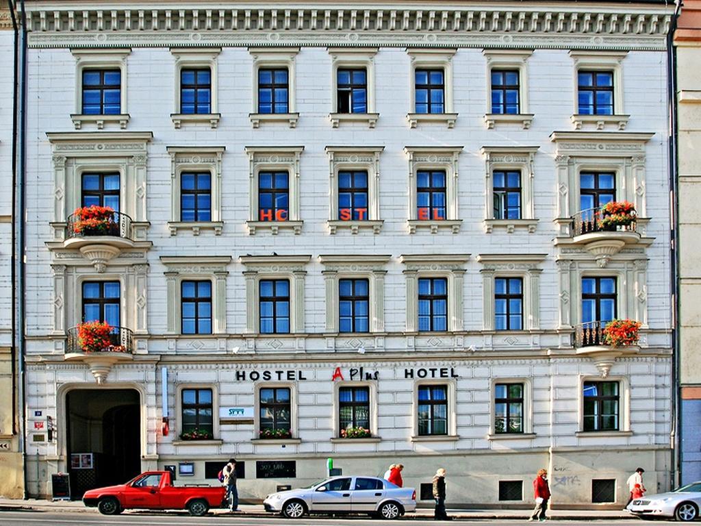 A Plus Hotel & Hostel Praga Exterior foto