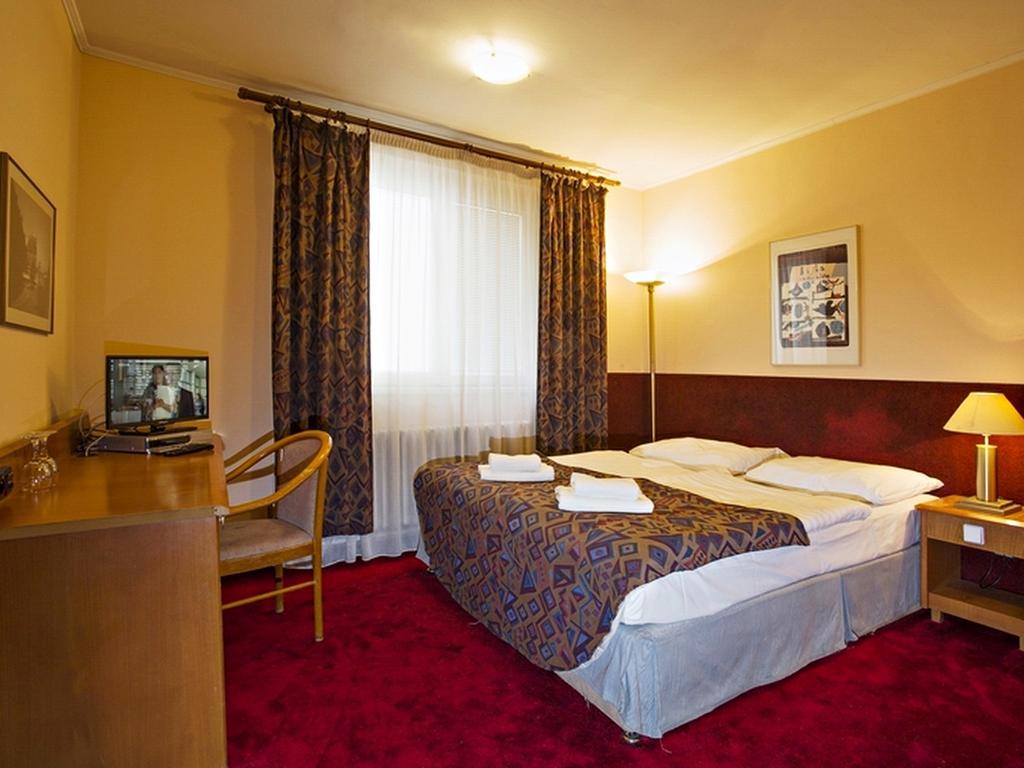 A Plus Hotel & Hostel Praga Exterior foto