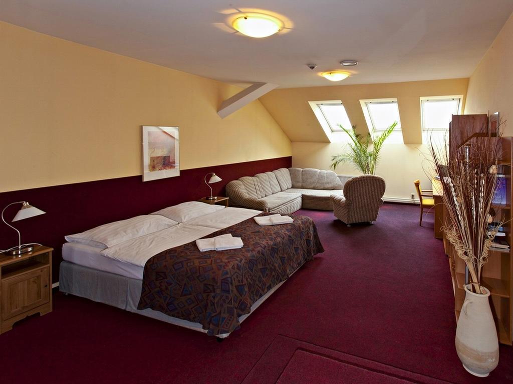 A Plus Hotel & Hostel Praga Exterior foto