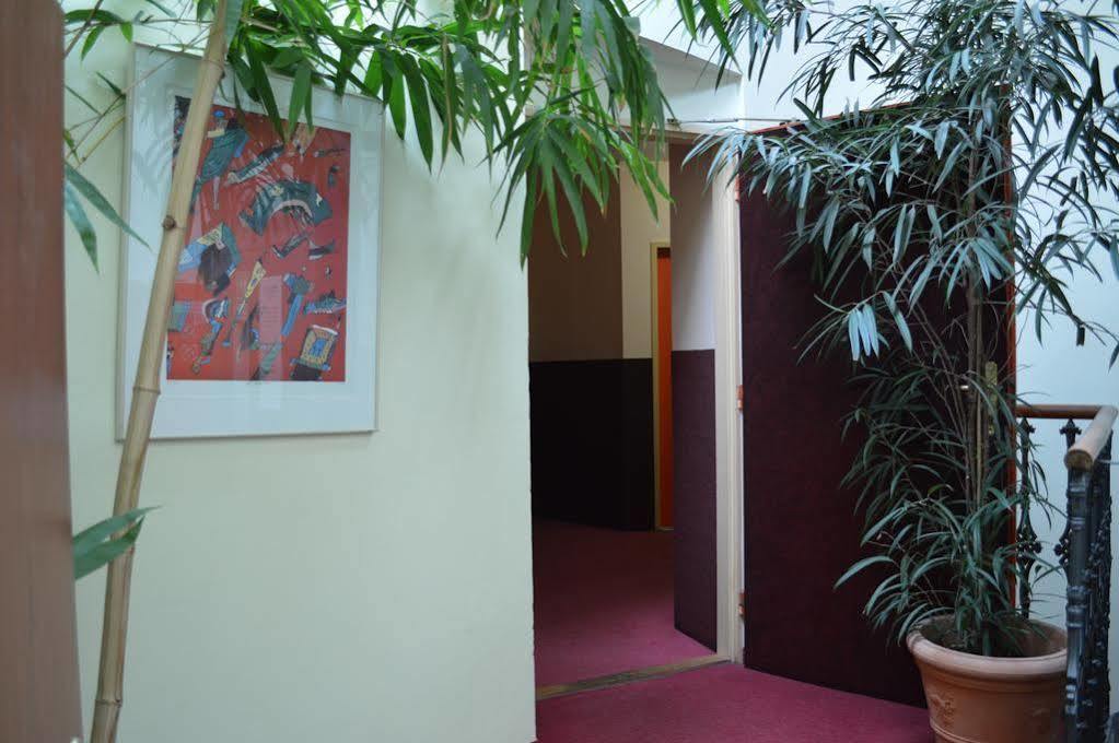 A Plus Hotel & Hostel Praga Exterior foto