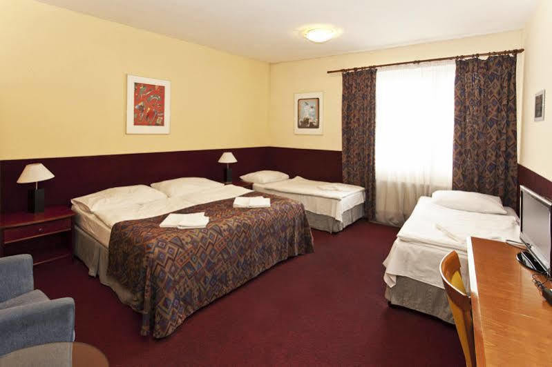 A Plus Hotel & Hostel Praga Exterior foto